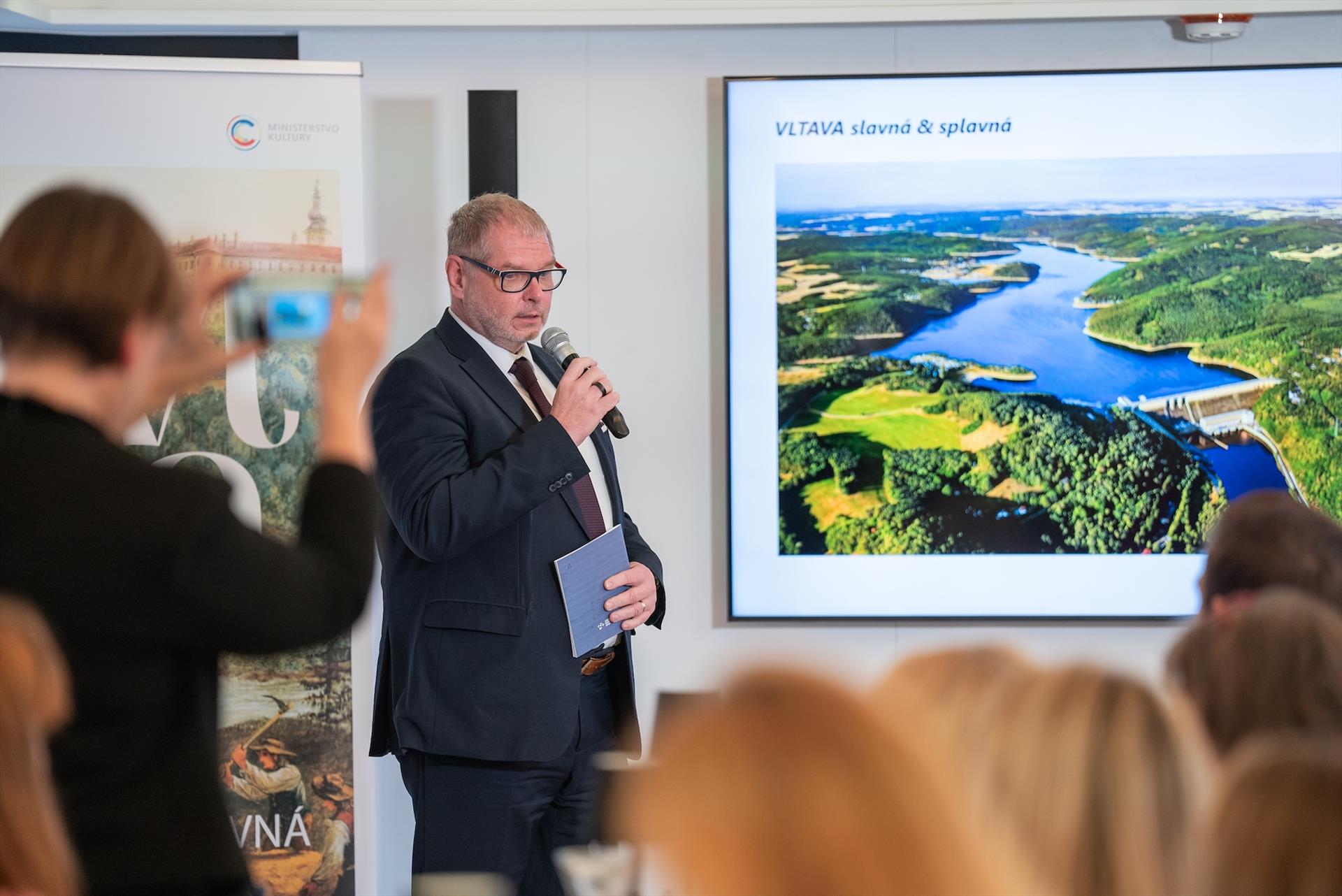 Photo: Press conference for the VLTAVA Famous &… – 98