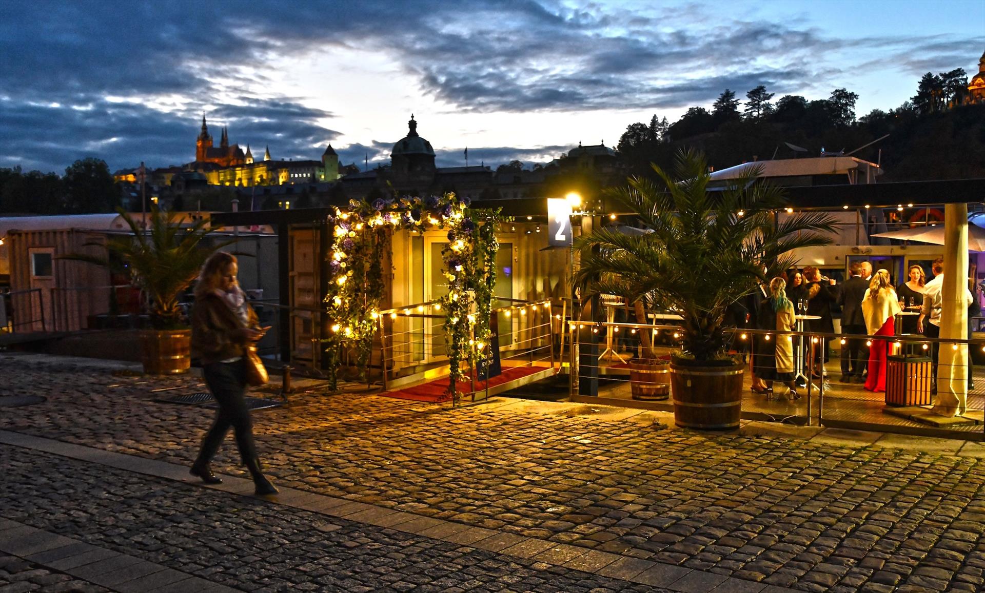 The Na Františku Hospital gala evening celebrated a major anniversary aboard Prague Boats vessels The Na Františku Hospital gala evening celebrated a major anniversary aboard Prague Boats vessels