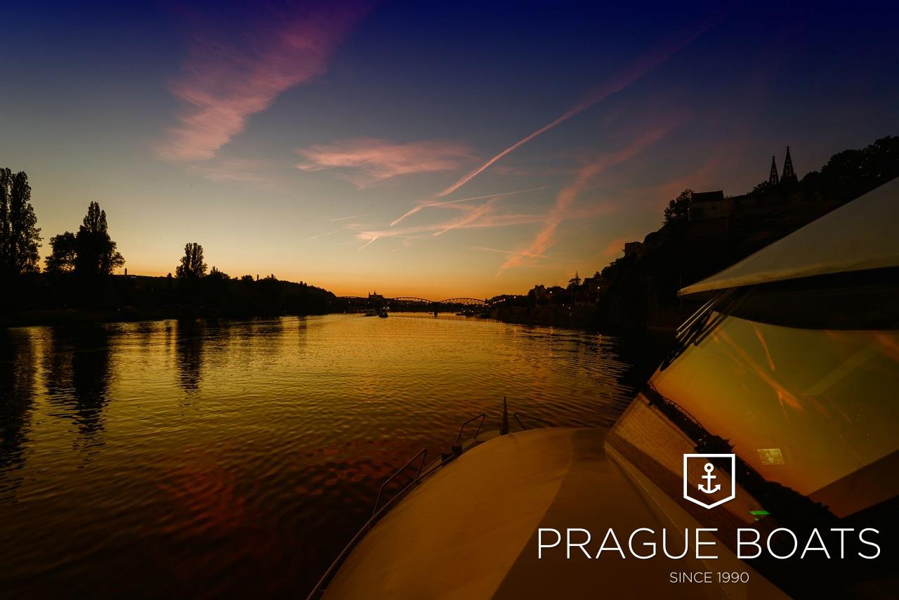 Photo: Valentine's Day cruise – 28
