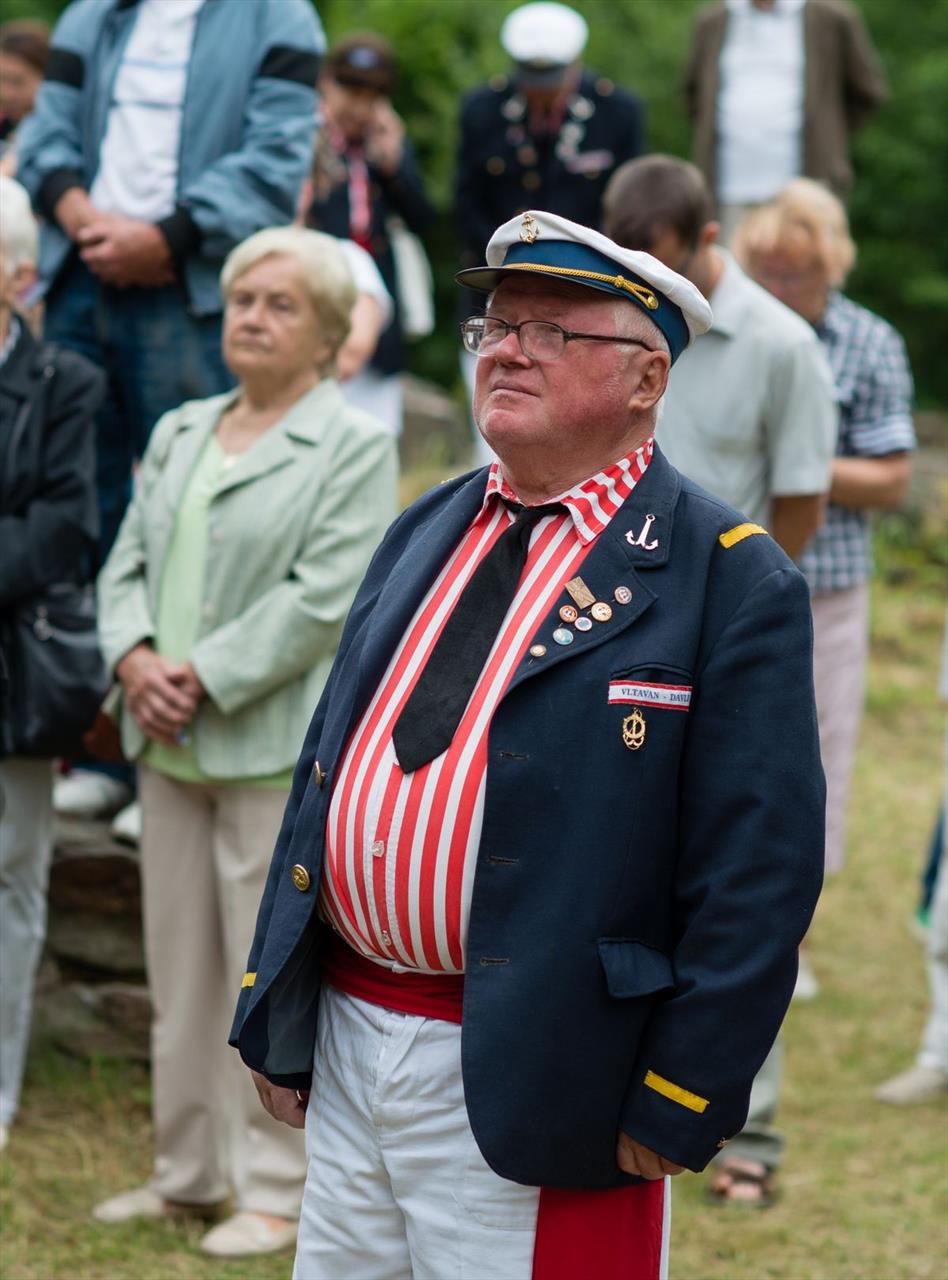 Photo : Městys Davle získal titul „Vorařská obec“ – 50