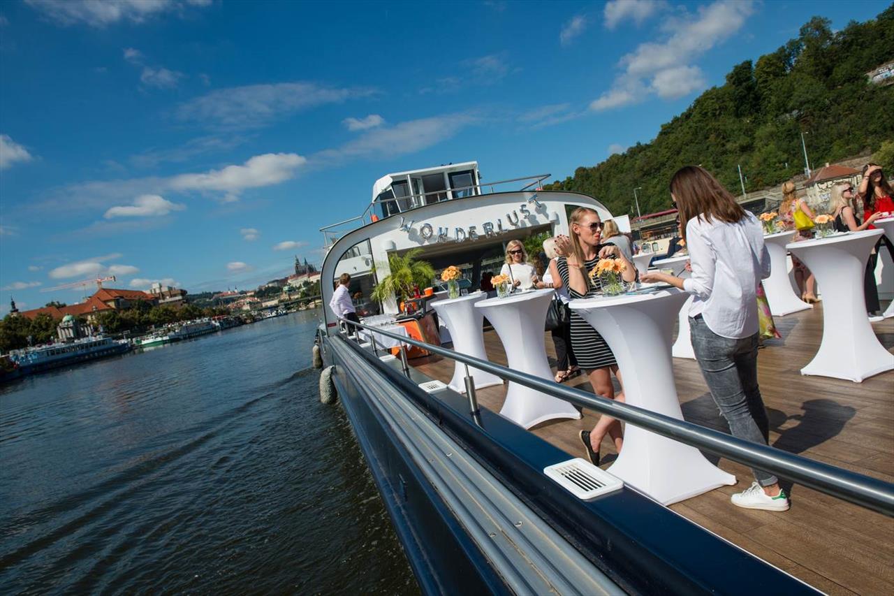 Foto: Představení neueho parfému Wonderlust – 14