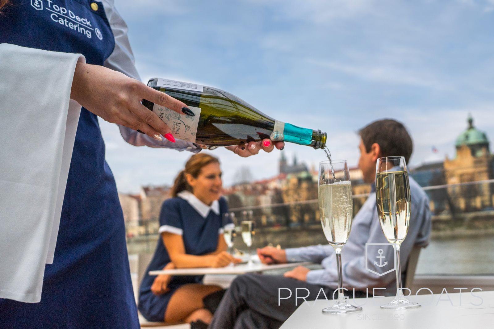 Photo: Cruise with a glass of prosecco – new for this… – 1