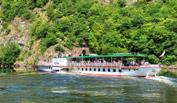Eine außergewöhnliche Schifffahrtssaison hat begonnen – unsere Schwestergesellschaft Prager Dampfschifffahrtsgesellschaft feiert beeindruckende 160 Jahre