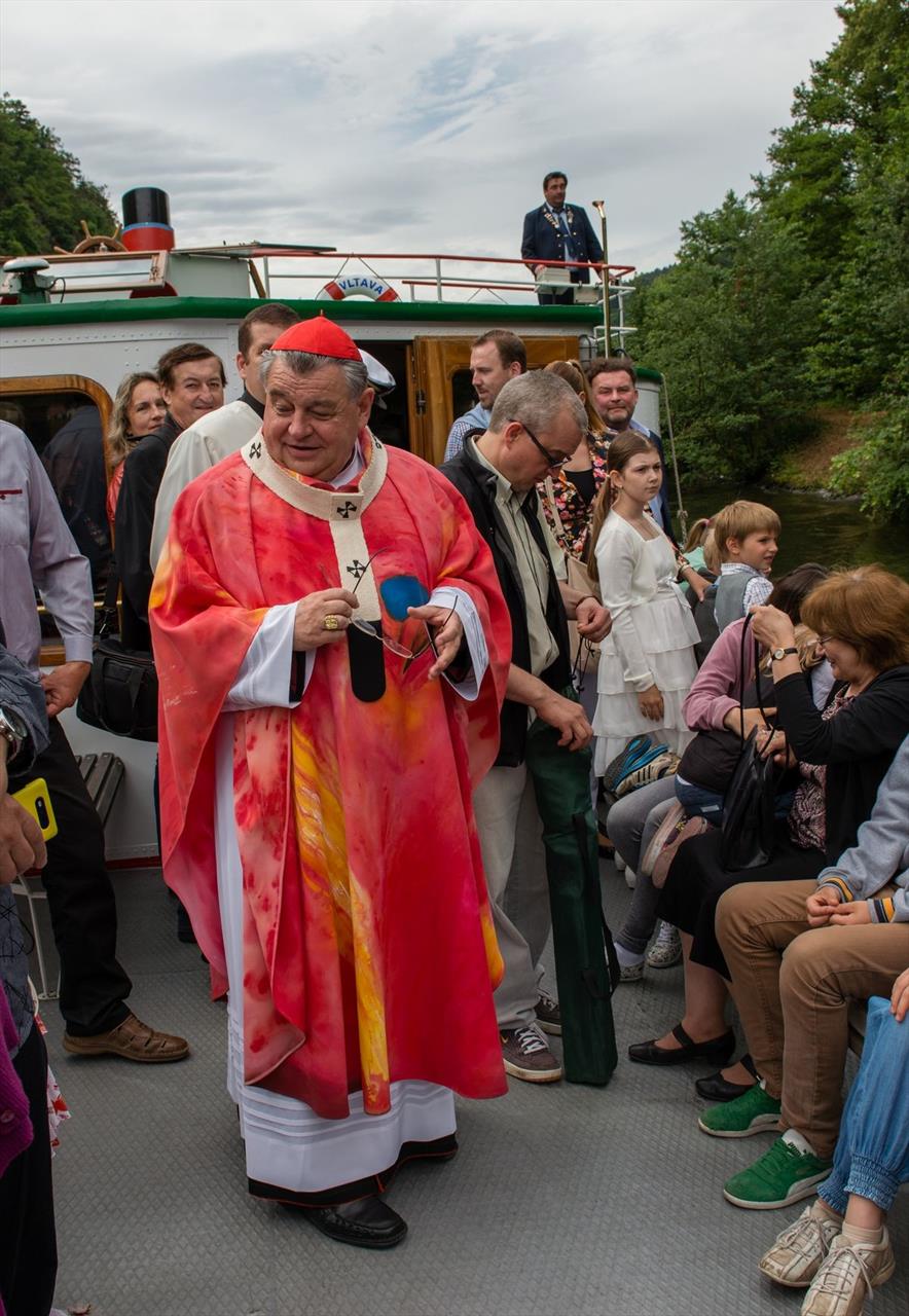 Photo : Městys Davle získal titul „Vorařská obec“ – 86