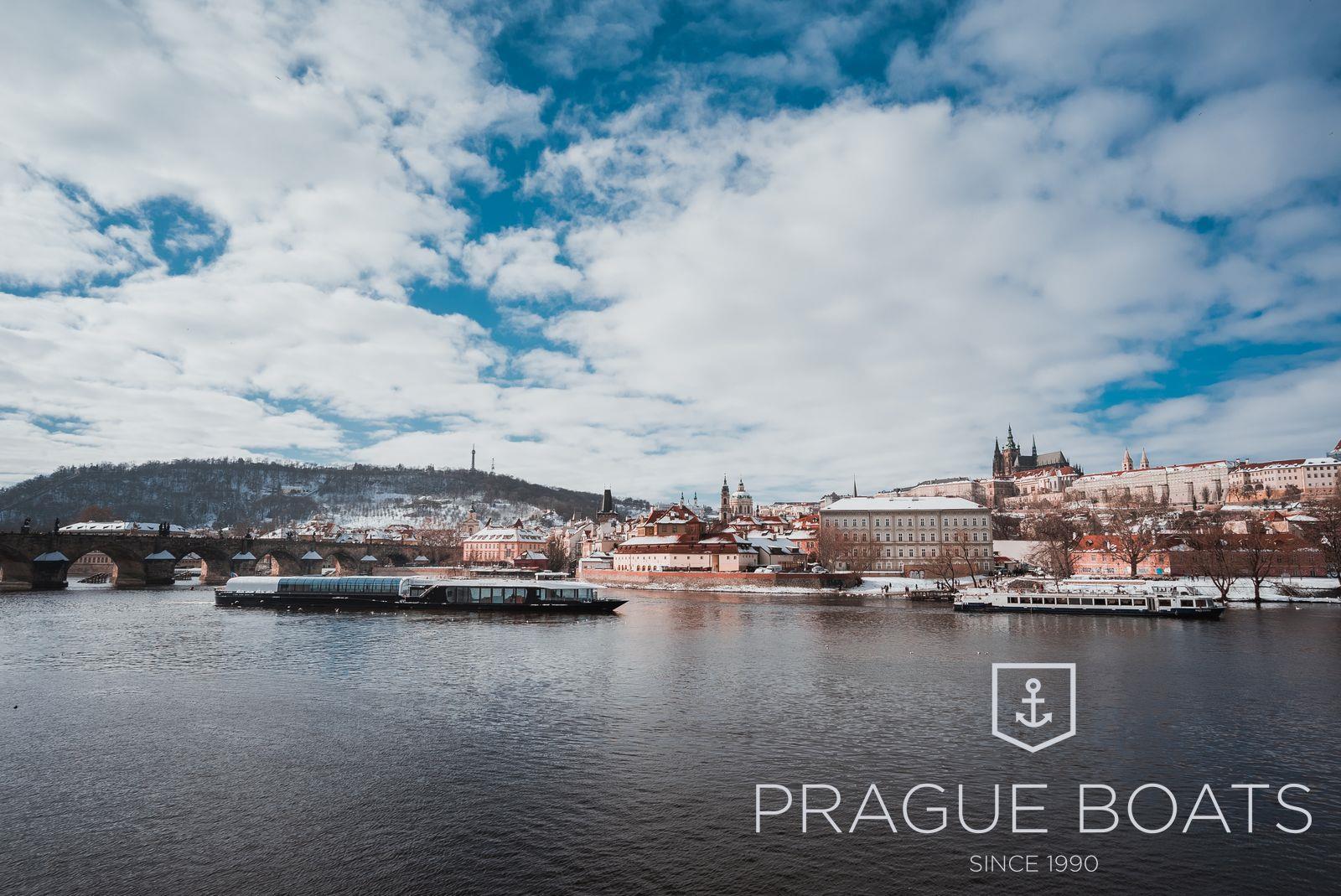 Photo: Winter cruises through snowy Prague – 6