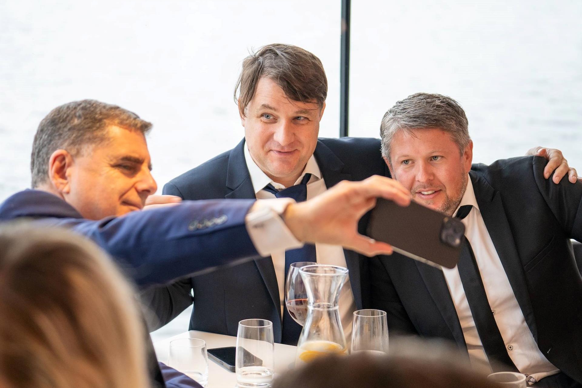 Photo : Rencontre à bord: diplomatie, affaires et… – 19