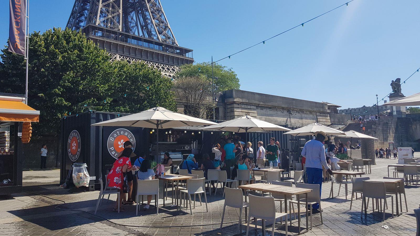 Boat cruises in Paris