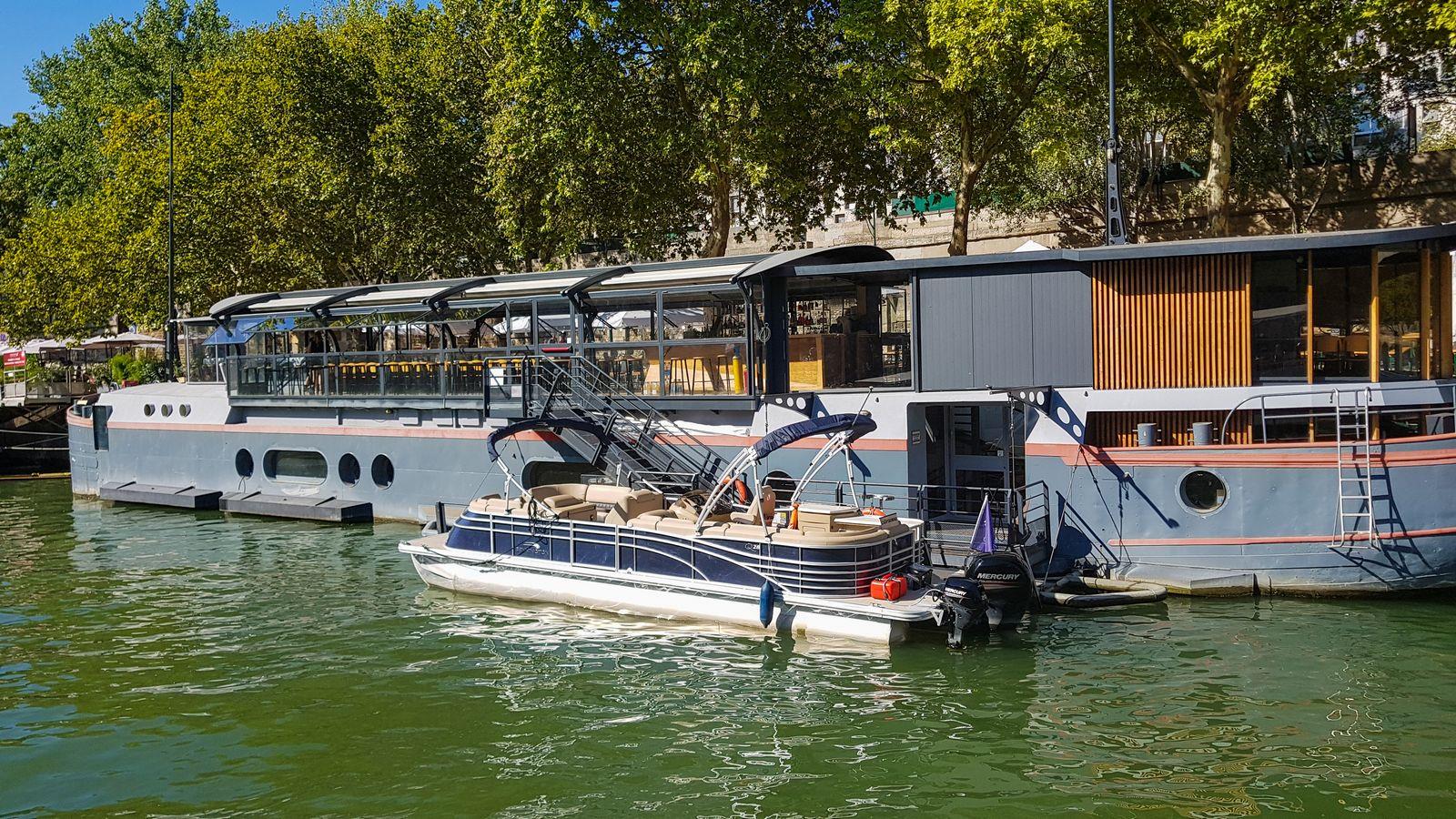 Photo: Boat cruises in Paris – 12