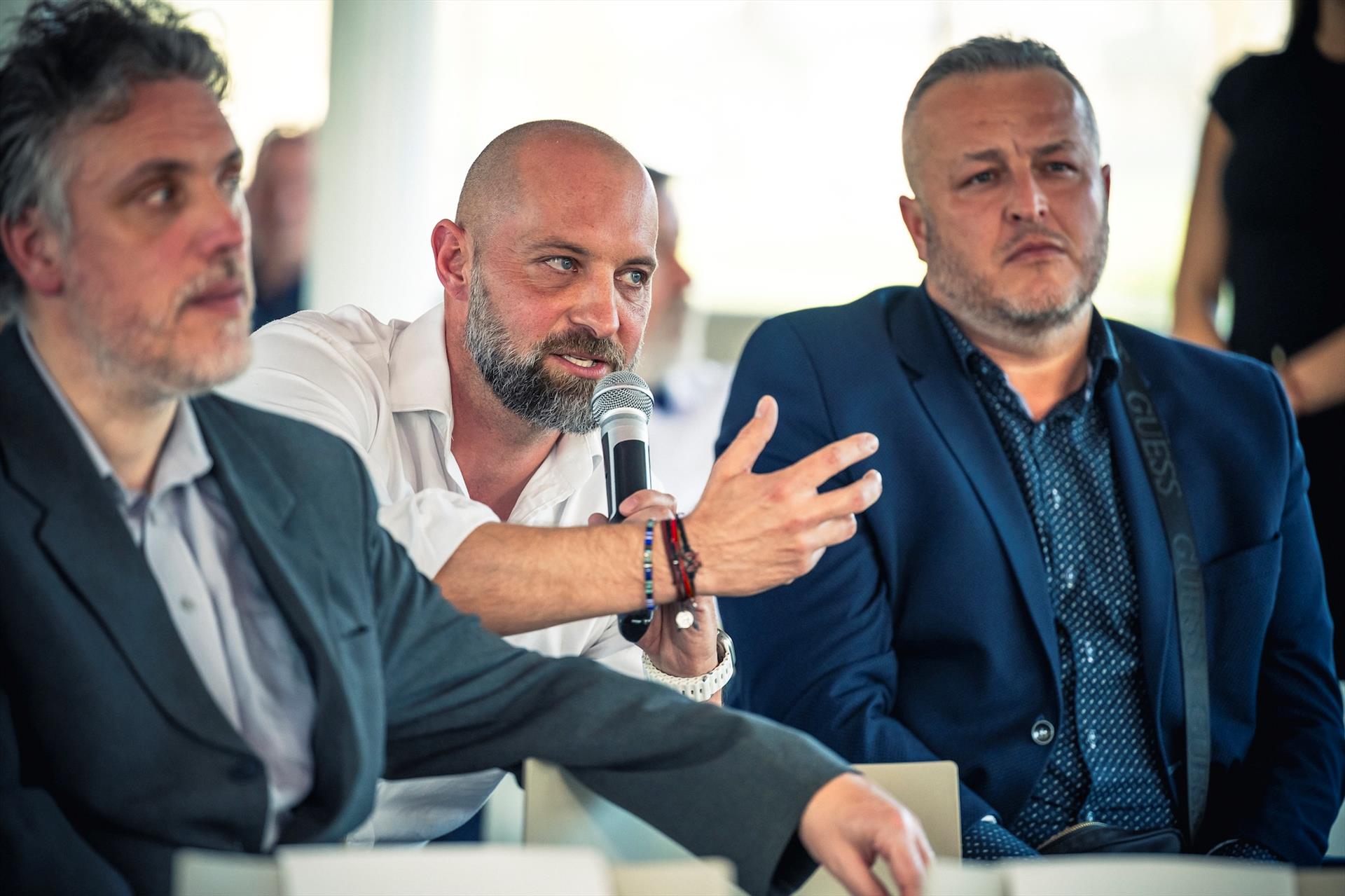 Fotografia: A meeting on the Vltava: a new platform for… – 40