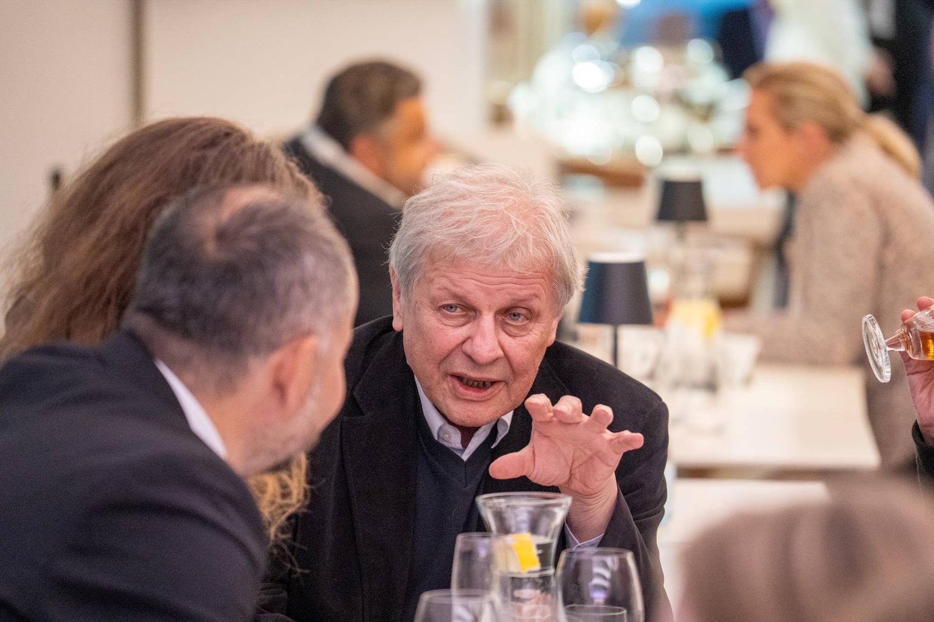 Photo : Rencontre à bord: diplomatie, affaires et… – 102