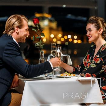 A romantic dinner in the center of Prague
