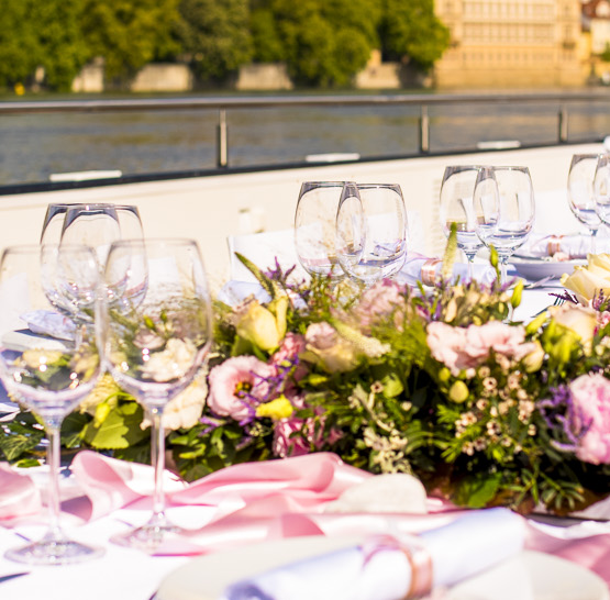 Svatba na lodi Bohemia Rhapsody