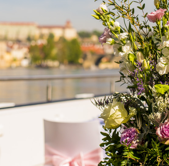 Svatba na lodi Bohemia Rhapsody