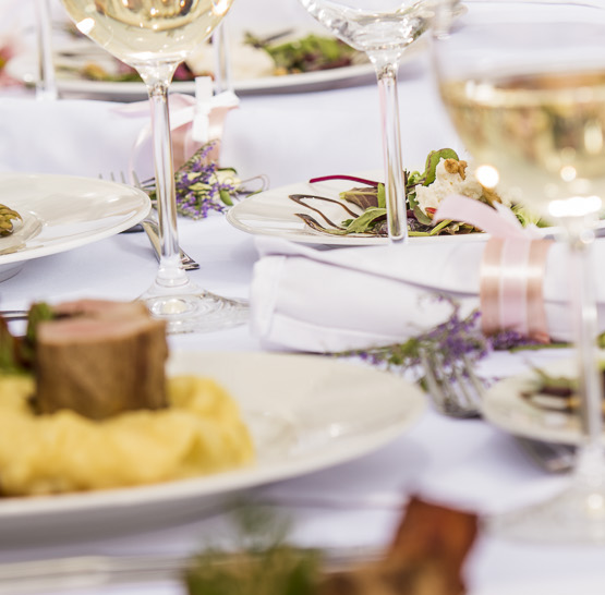 Svatba na lodi Bohemia Rhapsody