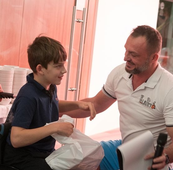 Klapeto - charitativní akce na lodi Grand Bohemia