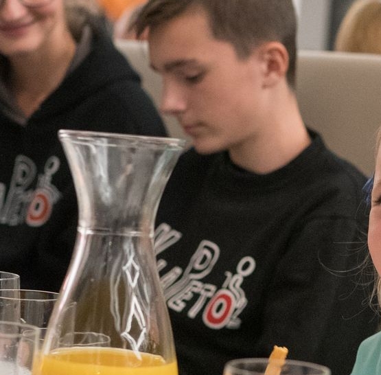 Klapeto - charitativní akce na lodi Grand Bohemia