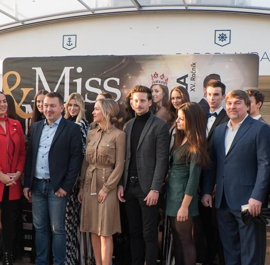 Look Bella - módní přehlídka na lodi Bohemia Rhapsody