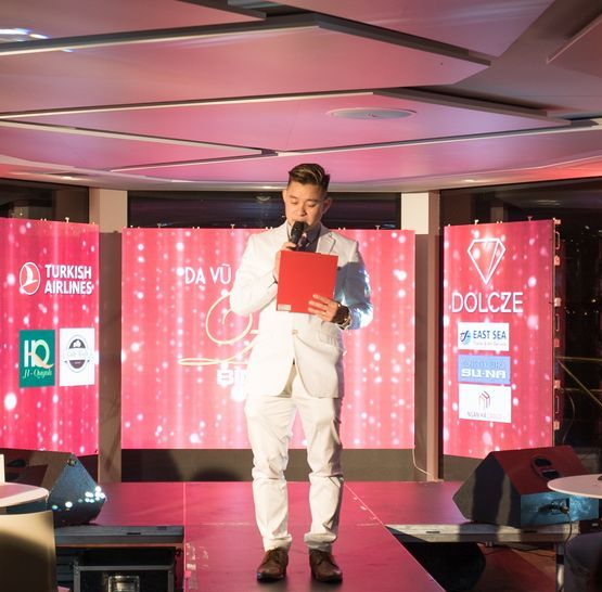 Večírek vietnamské komunity na lodi Grand Bohemia