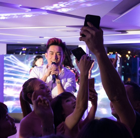 Večírek vietnamské komunity na lodi Grand Bohemia