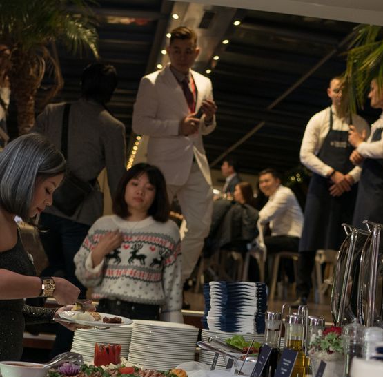 Večírek vietnamské komunity na lodi Grand Bohemia