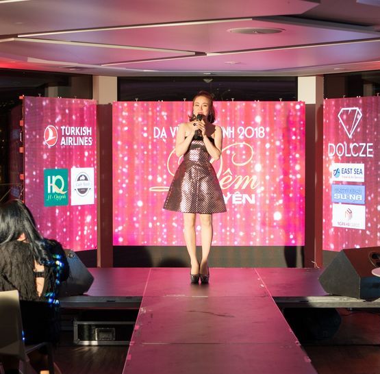 Večírek vietnamské komunity na lodi Grand Bohemia