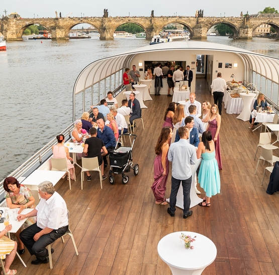 Svatba na lodi Bohemia Rhapsody