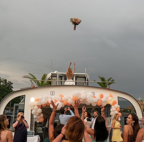 Svatba na lodi Bohemia Rhapsody