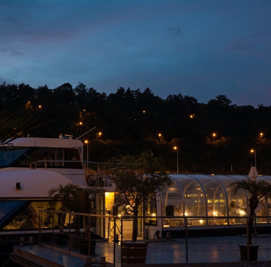 Svatba na lodi Bohemia Rhapsody