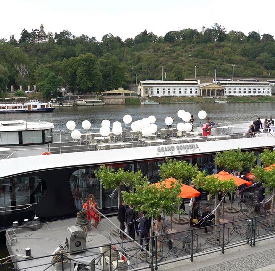 Svatba na lodi Grand Bohemia