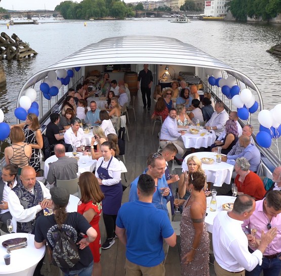 Svatební after party na lodi Agnes de Bohemia