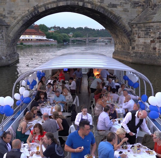 Svatební after party na lodi Agnes de Bohemia