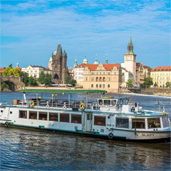 V Praze přibývá turistů