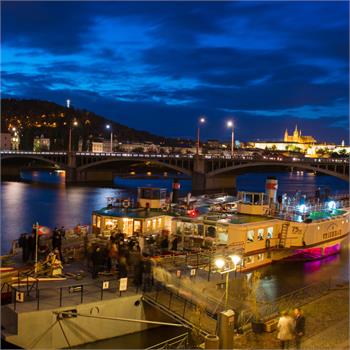 Parníky Vltava a Vyšehrad pluly na Signal festivalu