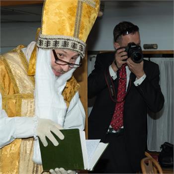 Mikuláš naděloval na parníku Vyšehrad