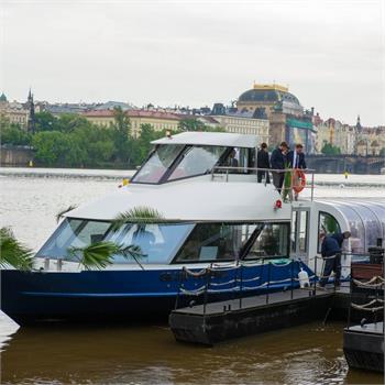 Slavnostní představení lodi Grand Bohemia