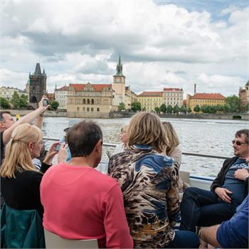 Plavba Sdružení tajemníků městských úřadů na Grand Bohemia