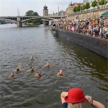 Fotogalerie - zahájení a odpolední program