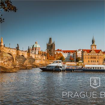 Plavba centrem Prahy na lodi Agnes de Bohemia