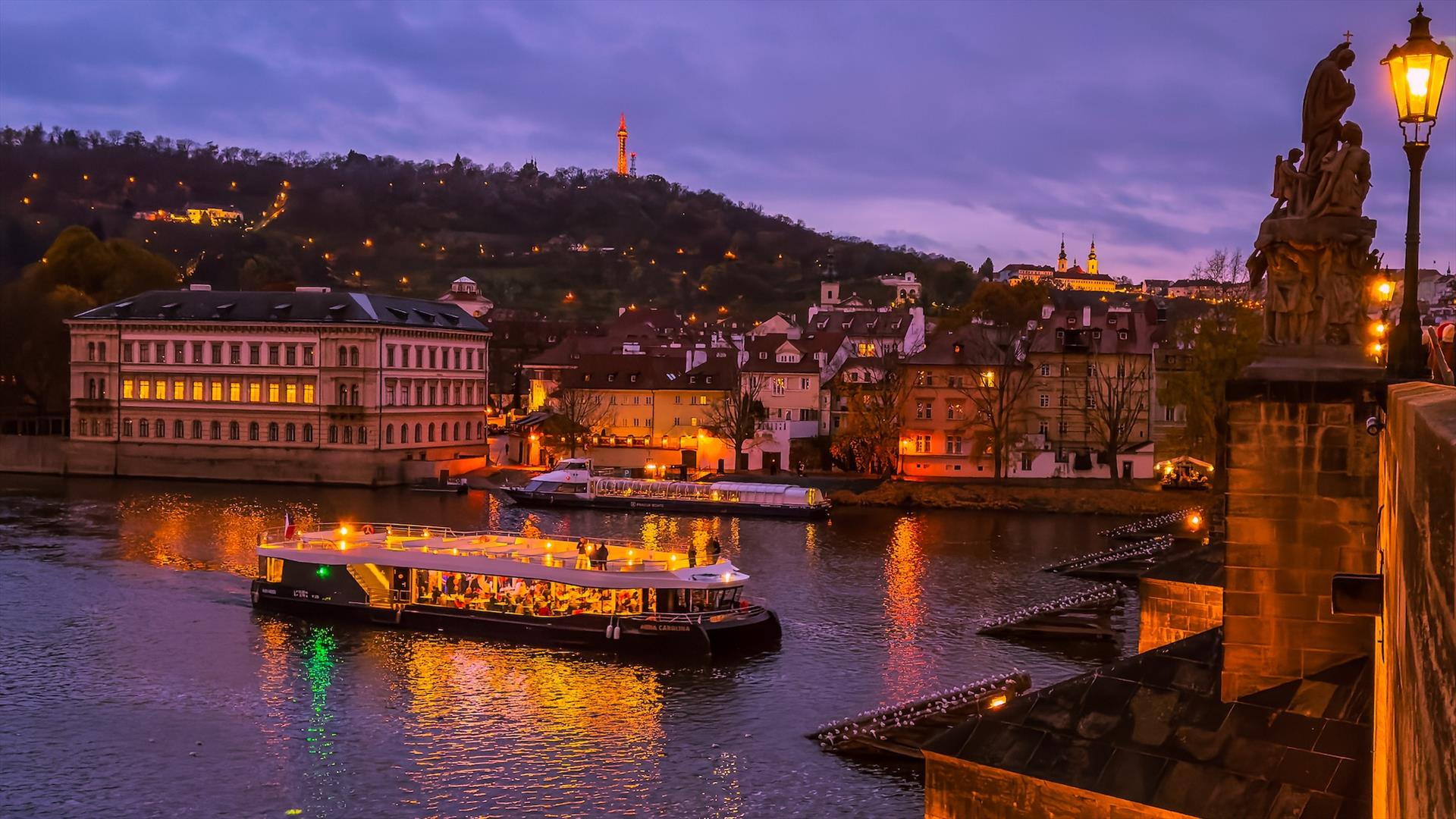 Evening Sightseeing Cruise Prague Boats cz