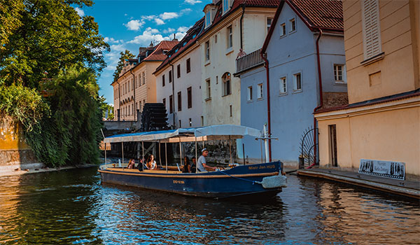 Mistr Jan Hus Boat