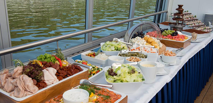 Brunch on boat