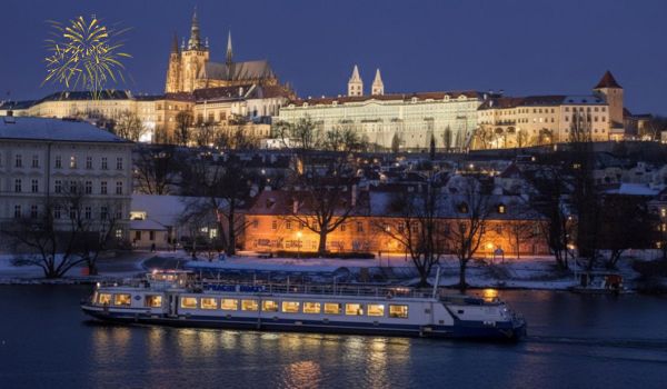 Silvestrovská plavba na lodi Valencia