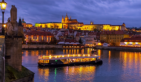 boat tour in prague