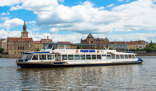 Le bateau Danubio