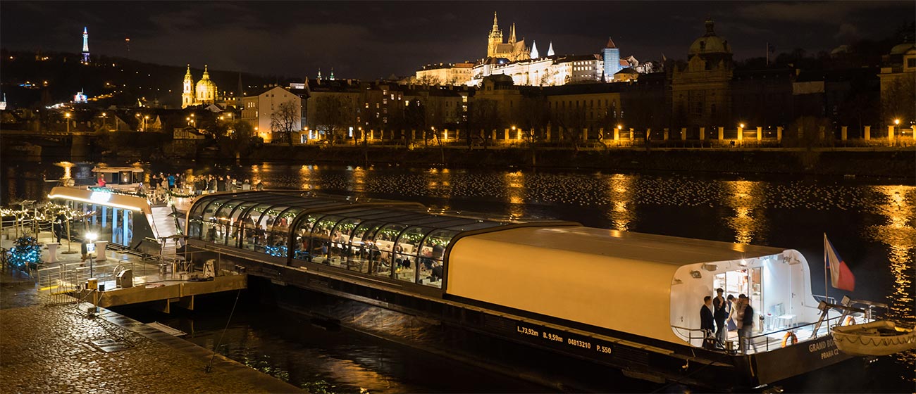 dinner cruise in prague